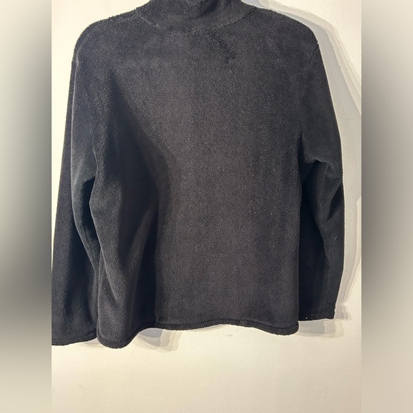 L.L. Bean Black Fleece Jacket - Picture 5 of 12